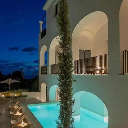 Certosa Boutique 5* كابري