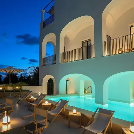 Certosa Boutique 5*