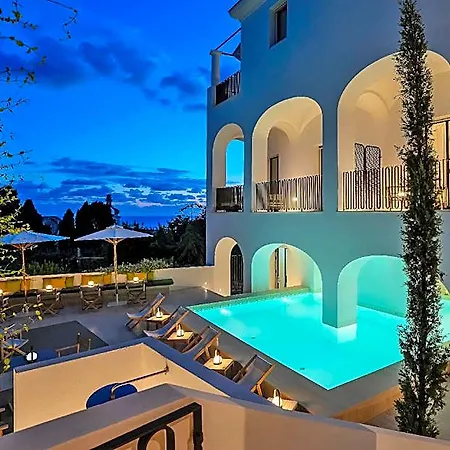 Certosa Boutique 5* كابري