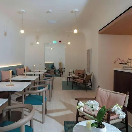 Certosa Boutique كابري